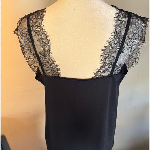 Black Eyelash Lace V Neck Cami - Picture 7 of 13